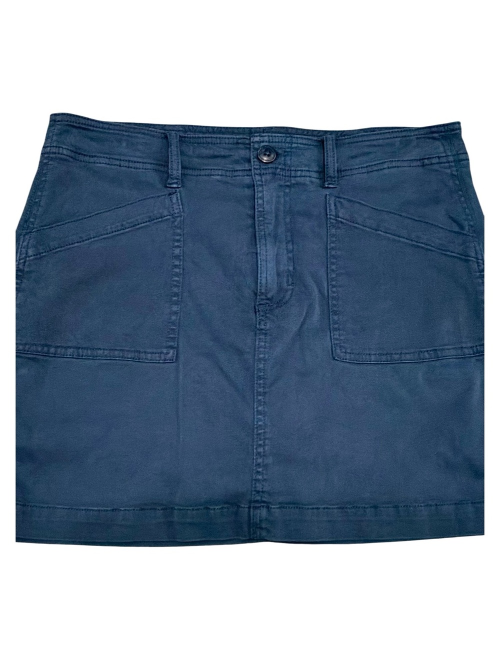Liverpool Cargo Skort with Built in “spanx” - Picture 4 of 8